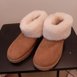 Ugg short boots